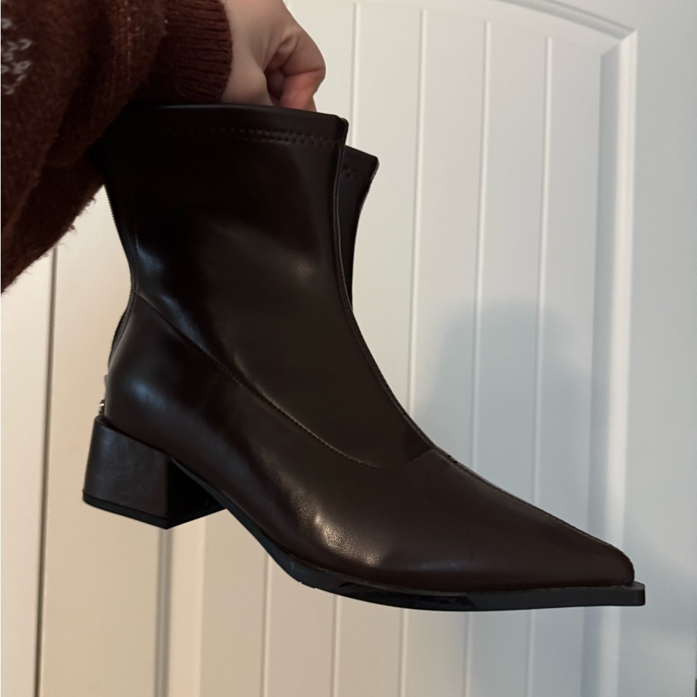 Elegant Brown Ankle Boots